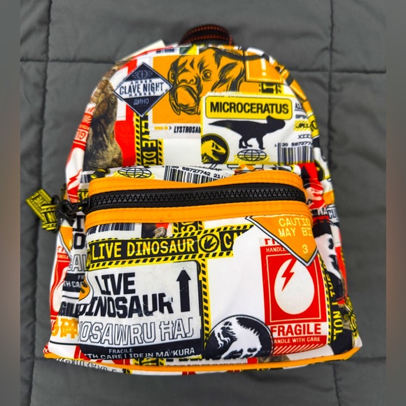 Universal Studios Jurassic World Malta Mini Backpack - Picture 1 of 16